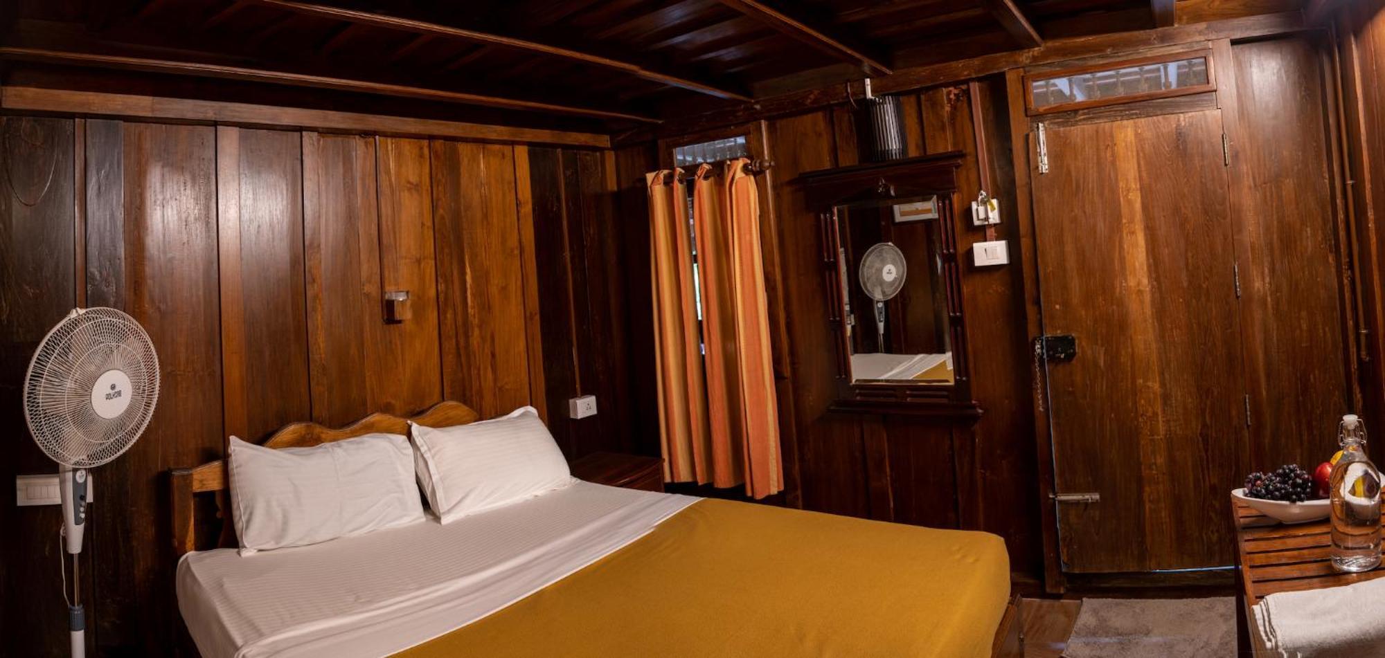 Kalpavanam Heritage Resort Thekkady Room photo