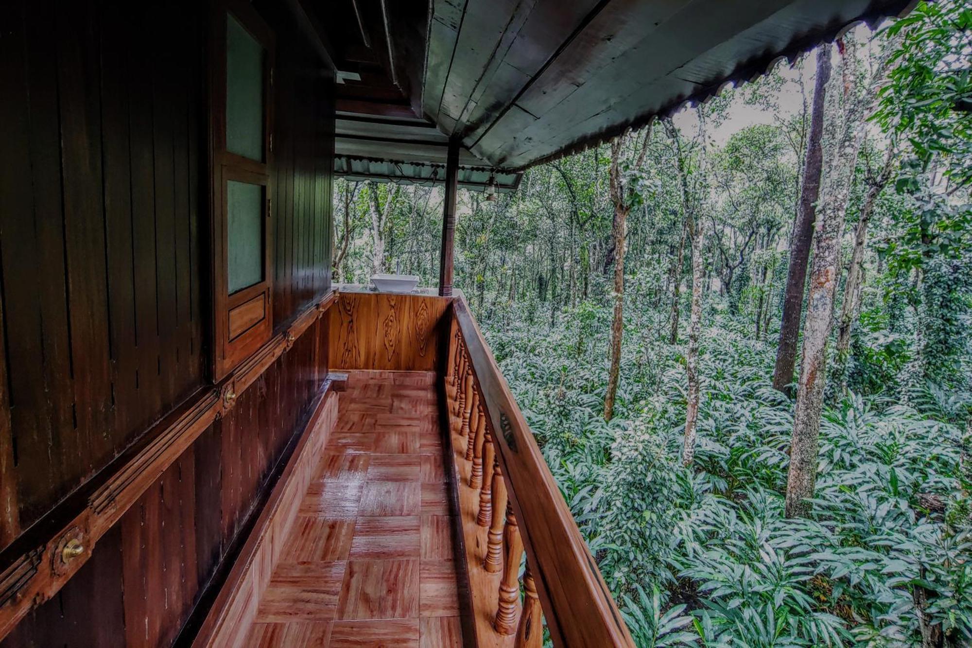 Kalpavanam Heritage Resort Thekkady Room photo