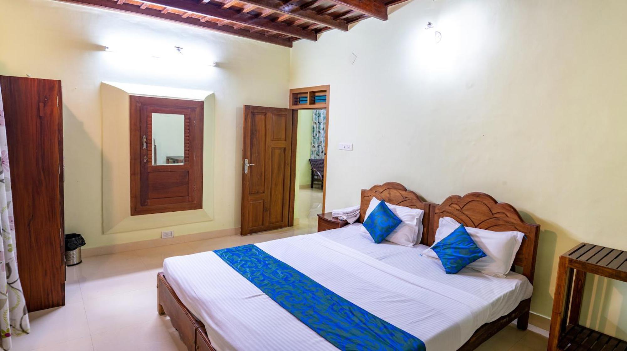 Kalpavanam Heritage Resort Thekkady Room photo